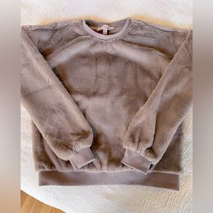 Philosophy • Plush Faux Fur Top • XS